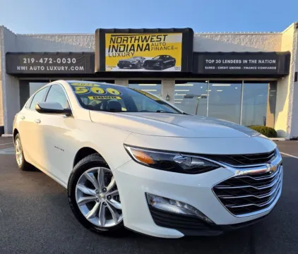 White 2024 CHEVROLET MALIBU LT for sale in Merrillville, IN