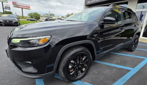 More photos of 2023 JEEP CHEROKEE ALTITUDE LUX at NWI Auto Luxury Merrillville, IN