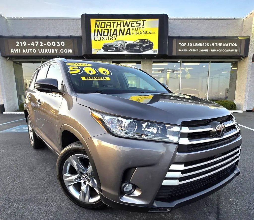 Gray 2019 TOYOTA HIGHLANDER LIMITED for sale in Merrillville, IN