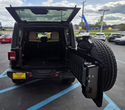 More photos of 2019 JEEP WRANGLER UNLIMI SAHARA at NWI Auto Luxury Merrillville, IN