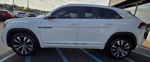 More photos of 2020 VOLKSWAGEN ATLAS CROSS SPO V6 SEL R-LINE 4MOTION at NWI Auto Luxury Merrillville, IN