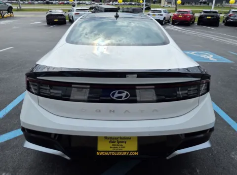 More photos of 2024 HYUNDAI SONATA SEL at NWI Auto Luxury Merrillville, IN