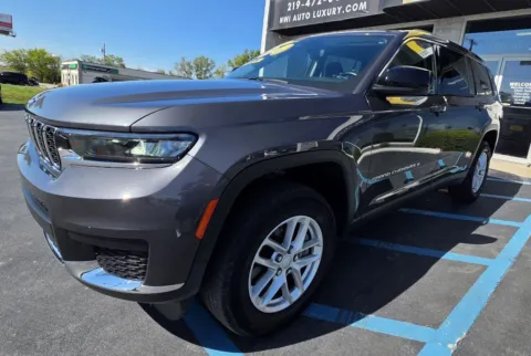 More photos of 2022 JEEP GRAND CHEROKEE LAREDO at NWI Auto Luxury Merrillville, IN