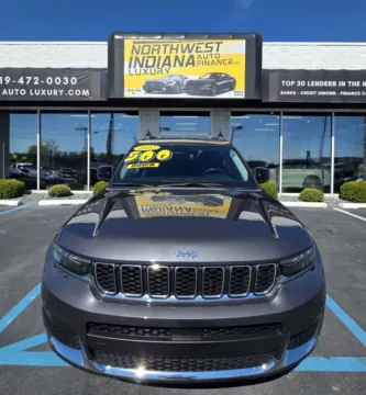 Silver 2022 JEEP GRAND CHEROKEE LAREDO for sale in Merrillville, IN