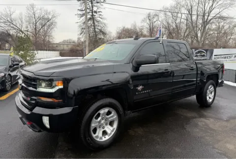 Another view of 2018 CHEVROLET SILVERADO 1500 LT Z71 for sale in Schererville, IN at NWI Auto Finance Schererville