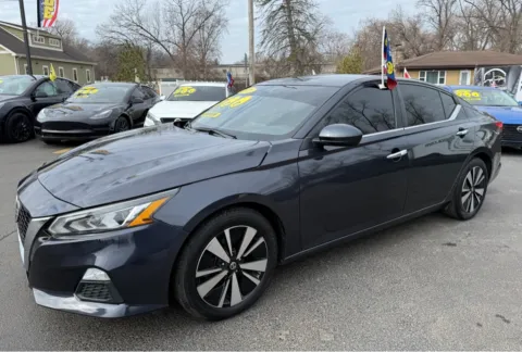 Another view of 2021 NISSAN ALTIMA 2.5 SV for sale in Schererville, IN at NWI Auto Finance Schererville