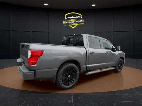 More photos of 2019 NISSAN TITAN SL at NWI Auto Finance Schererville, IN
