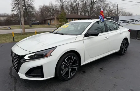 Another view of 2024 NISSAN ALTIMA 2.5 SR for sale in Schererville, IN at NWI Auto Finance Schererville
