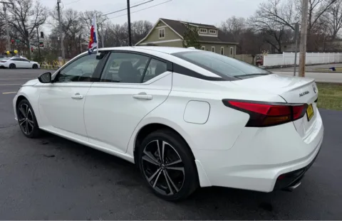 More photos of 2024 NISSAN ALTIMA 2.5 SR at NWI Auto Finance Schererville, IN