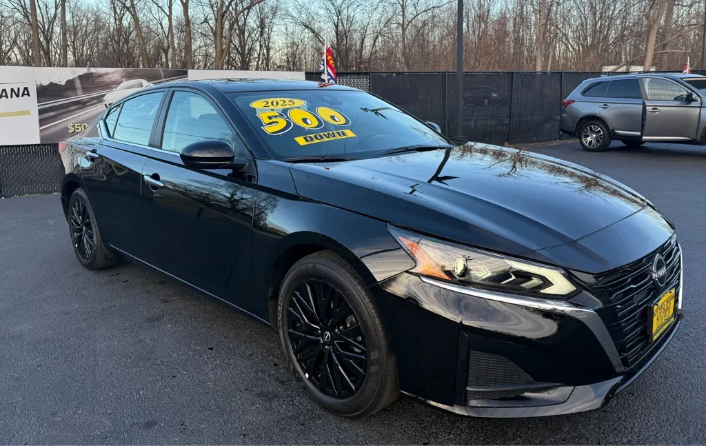 Black 2025 NISSAN ALTIMA 2.5 SV for sale in Schererville, IN
