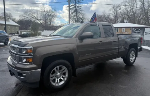 Another view of 2015 CHEVROLET SILVERADO 1500 LT for sale in Schererville, IN at NWI Auto Finance Schererville