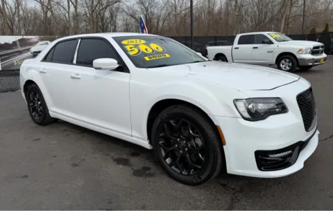 White 2023 CHRYSLER 300 TOURING L for sale in Schererville, IN