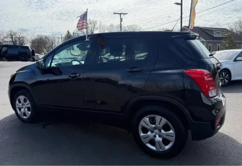 More photos of 2019 CHEVROLET TRAX LS at NWI Auto Finance Schererville, IN
