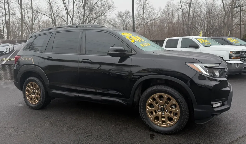 Black 2022 HONDA PASSPORT TRAILSPORT for sale in Schererville, IN
