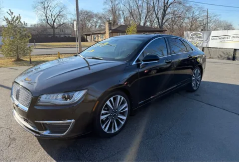 Another view of 2020 LINCOLN MKZ HYBRID RESERVE for sale in Schererville, IN at NWI Auto Finance Schererville