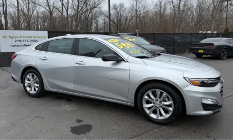 Silver 2022 CHEVROLET MALIBU LT for sale in Schererville, IN