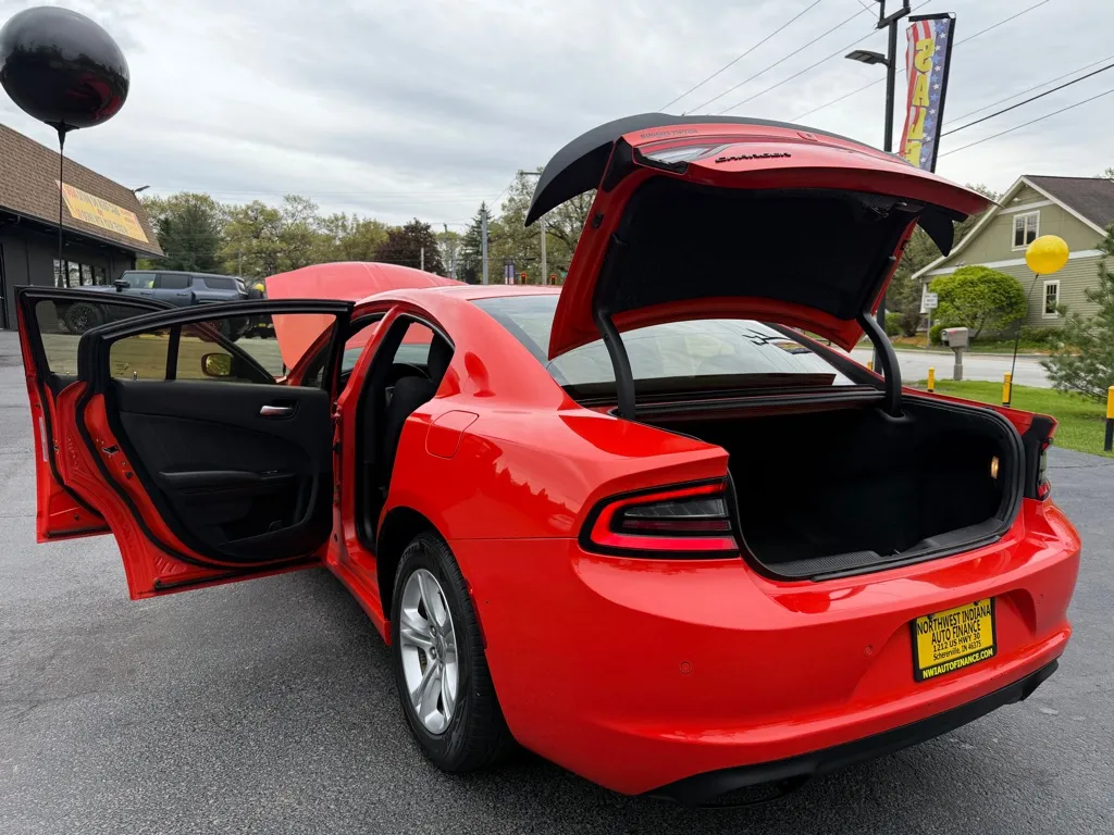 2019 Dodge Charger SXT - Photo 9