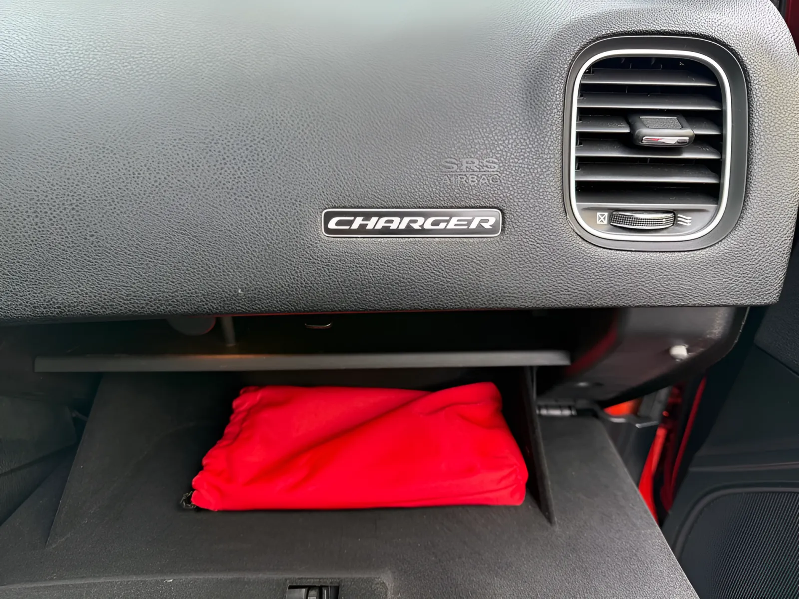 2019 Dodge Charger SXT - Photo 12