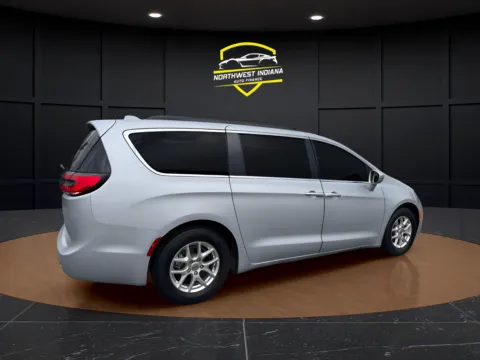 Another view of 2022 CHRYSLER PACIFICA TOURING L for sale in Schererville, IN at NWI Auto Finance Schererville