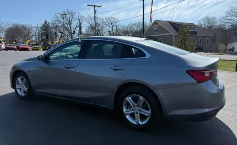 More photos of 2024 CHEVROLET MALIBU LT at NWI Auto Finance Schererville, IN