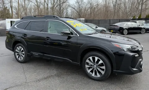 Black 2023 SUBARU OUTBACK LIMITED for sale in Schererville, IN