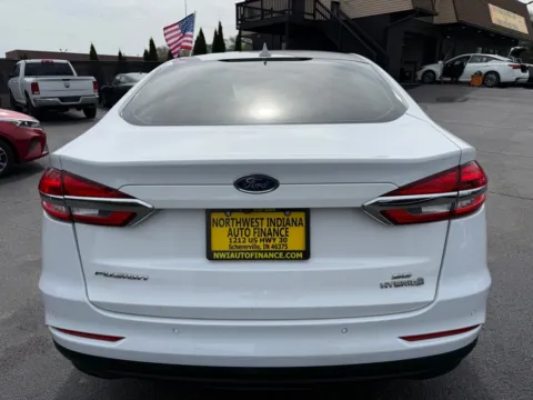 More photos of 2019 FORD FUSION HYBRID SE at NWI Auto Finance Schererville, IN