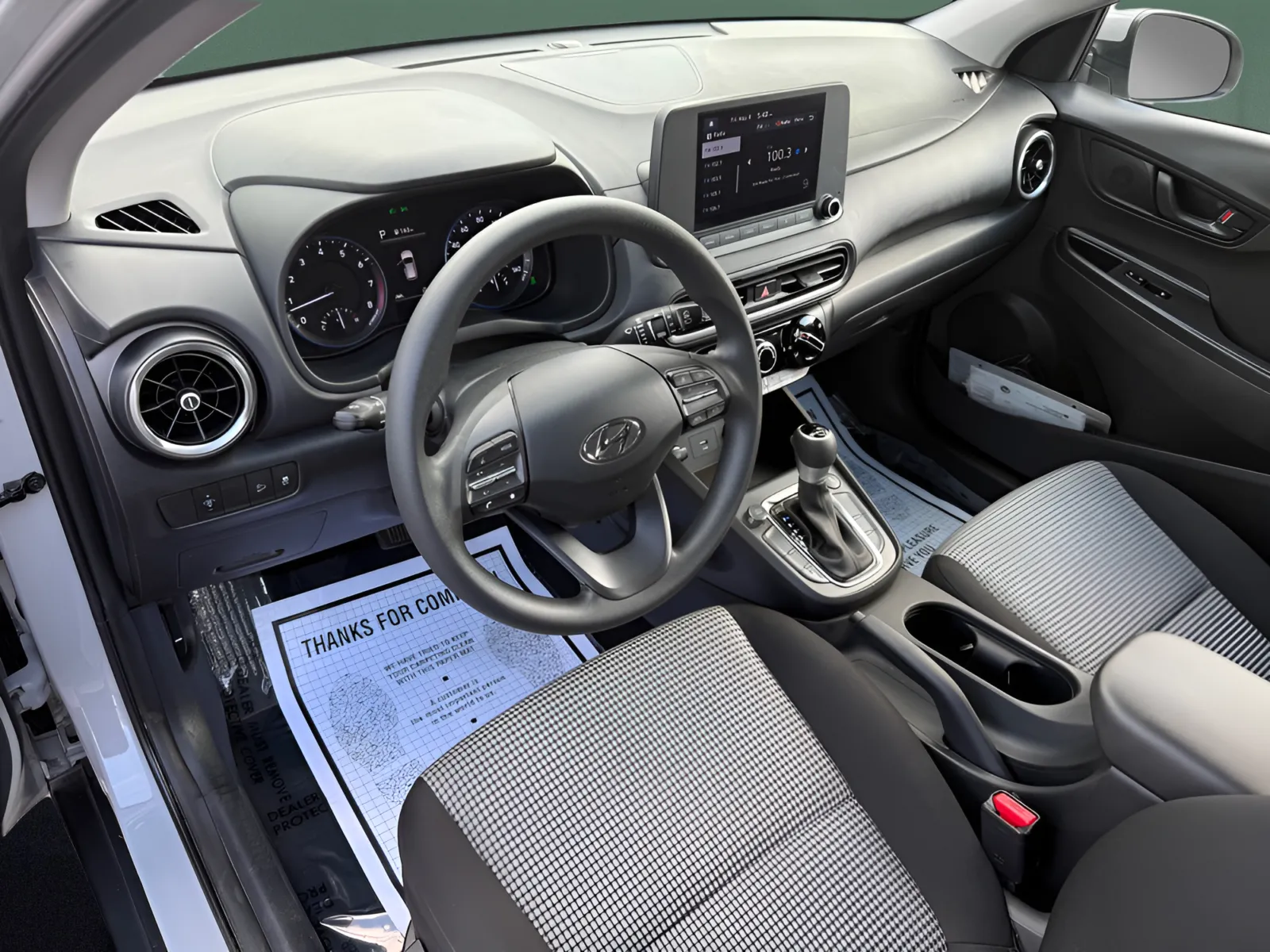 2023 Hyundai Kona SE - Photo 16
