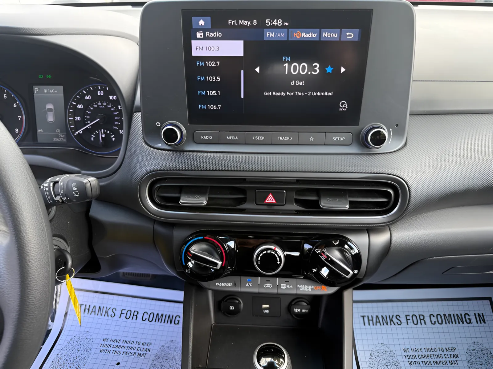 2023 Hyundai Kona SE - Photo 17