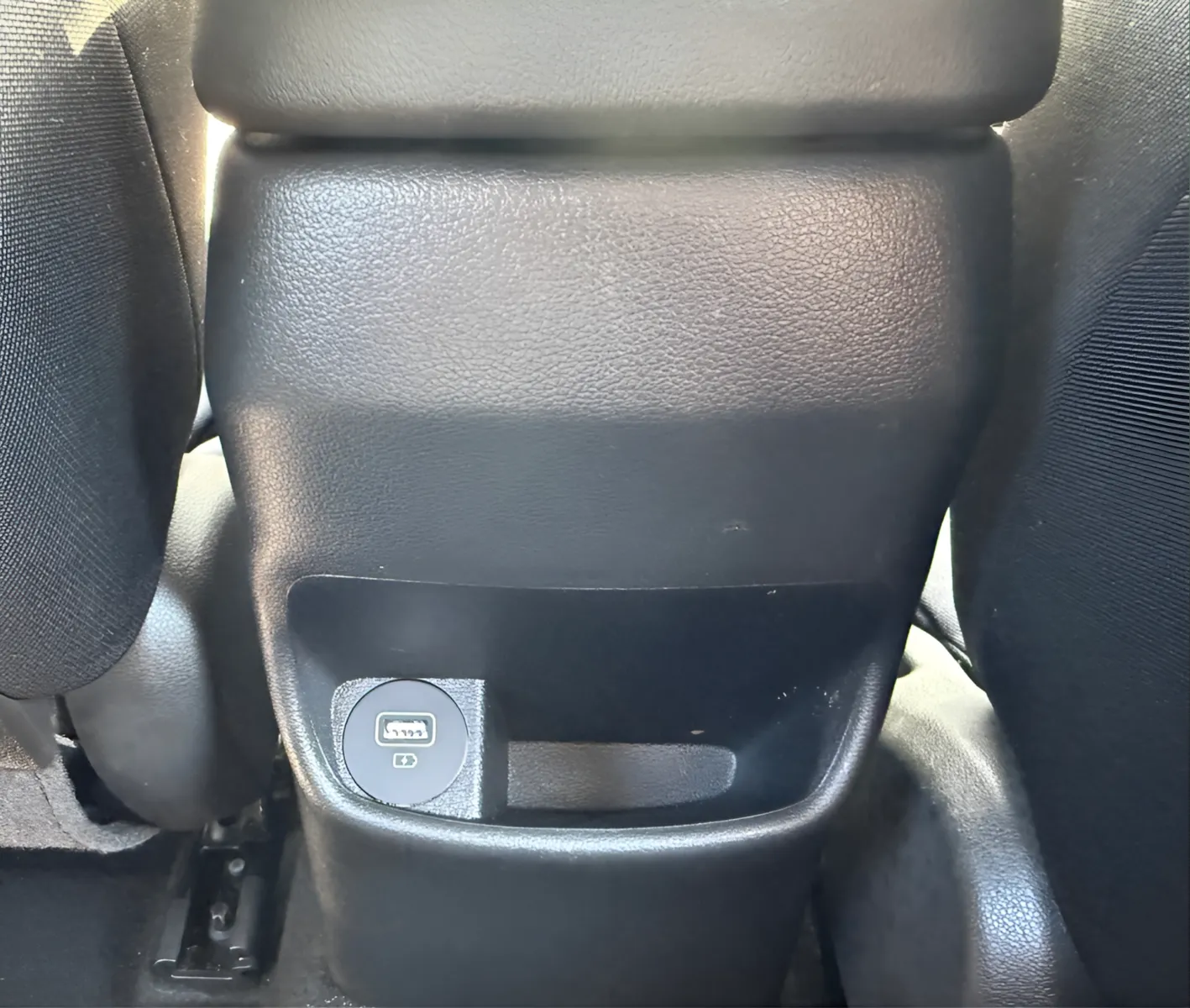 2023 Hyundai Kona SE - Photo 14
