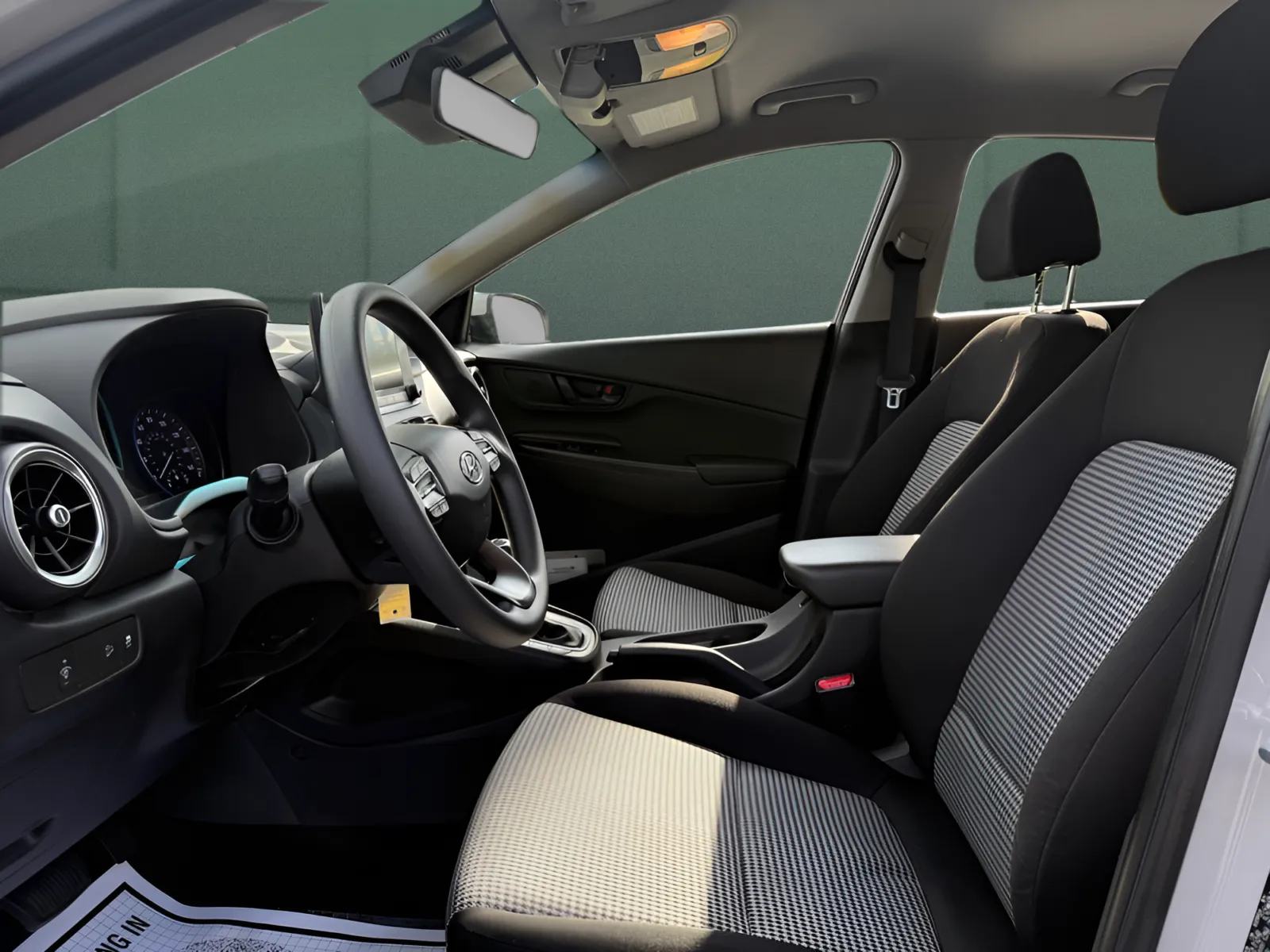 2023 Hyundai Kona SE - Photo 28