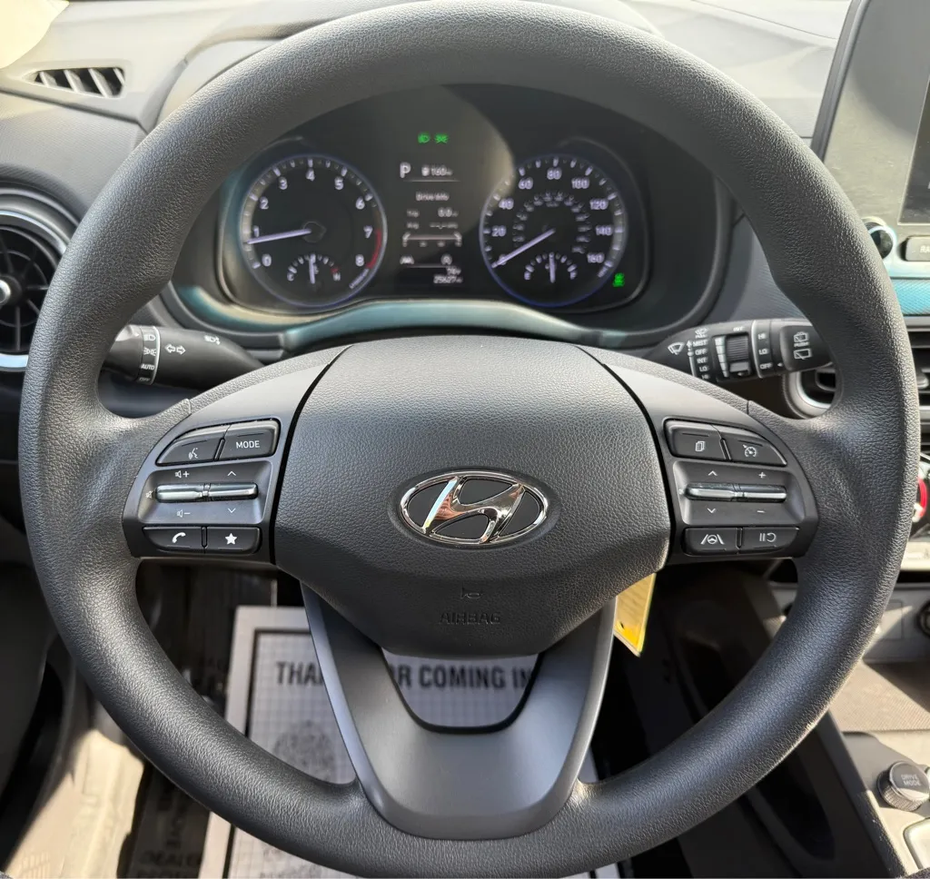 2023 Hyundai Kona SE - Photo 21