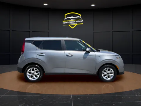 More photos of 2022 KIA SOUL LX at NWI Auto Finance Schererville, IN