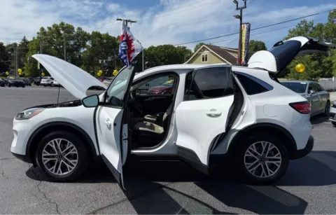 Photos of 2022 FORD ESCAPE SEL for sale in Schererville, IN at NWI Auto Finance Schererville
