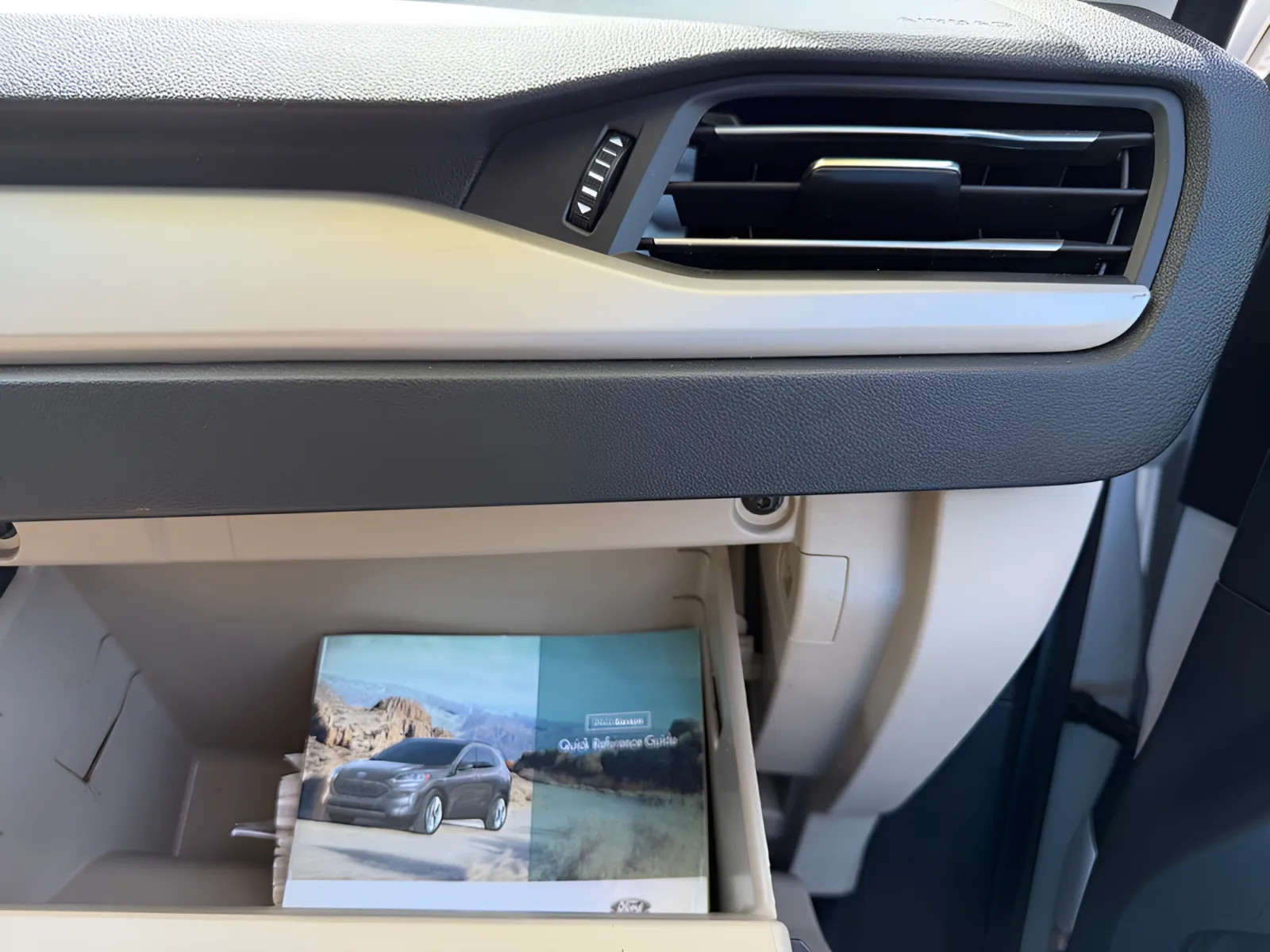 2022 Ford Escape SEL - Photo 11