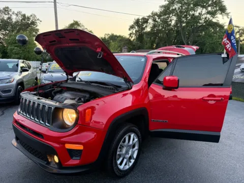 More photos of 2021 JEEP RENEGADE LATITUDE at NWI Auto Finance Schererville, IN