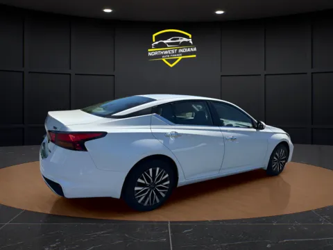 More photos of 2023 NISSAN ALTIMA 2.5 SV at NWI Auto Finance Schererville, IN