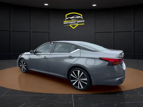 More photos of 2021 NISSAN ALTIMA 2.5 SR at NWI Auto Finance Schererville, IN