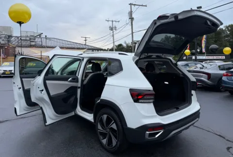 More photos of 2025 VOLKSWAGEN TAOS SE 4MOTION at NWI Auto Finance Schererville, IN