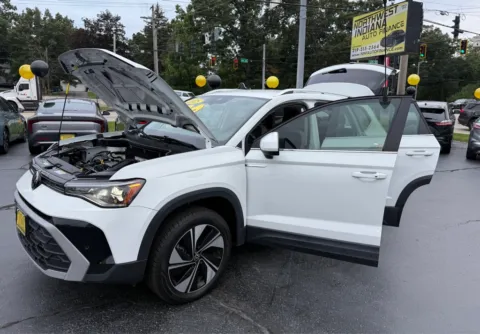 Photos of 2025 VOLKSWAGEN TAOS SE 4MOTION for sale in Schererville, IN at NWI Auto Finance Schererville