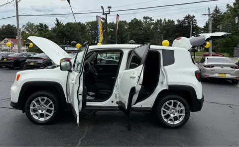 Another view of 2023 JEEP RENEGADE LATITUDE for sale in Schererville, IN at NWI Auto Finance Schererville
