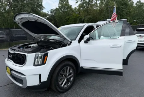 Photos of 2023 KIA TELLURIDE LX for sale in Schererville, IN at NWI Auto Finance Schererville