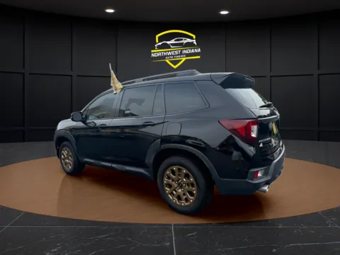 More photos of 2022 HONDA PASSPORT TRAILSPORT at NWI Auto Finance Schererville, IN
