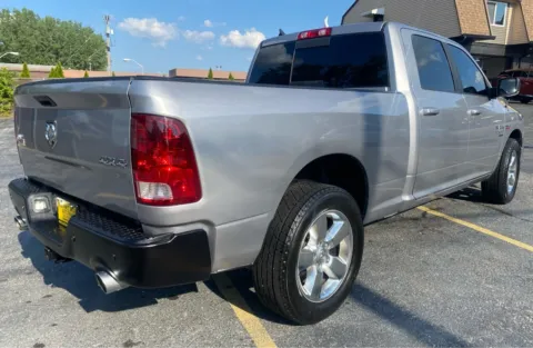 More photos of 2019 RAM 1500 CLASSIC SLT at NWI Auto Finance Schererville, IN