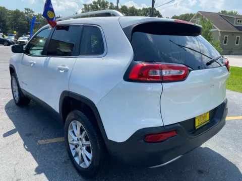 More photos of 2018 JEEP CHEROKEE LIMITED at NWI Auto Finance Schererville, IN