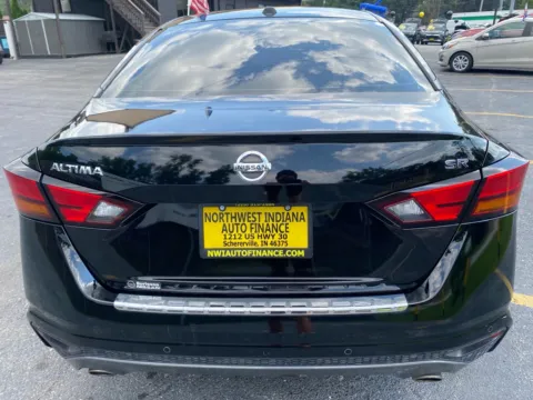 More photos of 2022 NISSAN ALTIMA SR at NWI Auto Finance Schererville, IN