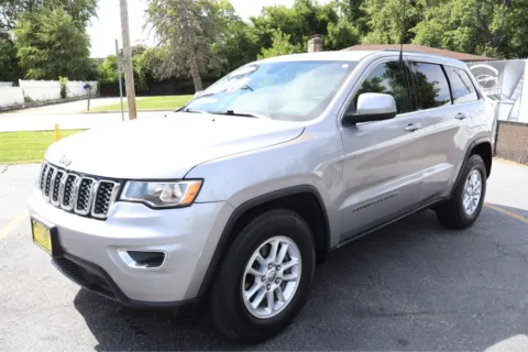 Another view of 2018 JEEP GRAND CHEROKEE LAREDO for sale in Schererville, IN at NWI Auto Finance Schererville