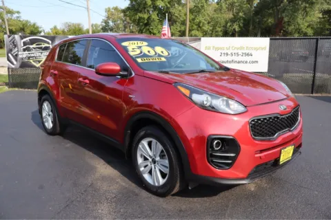Red 2019 KIA SPORTAGE LX for sale in Schererville, IN