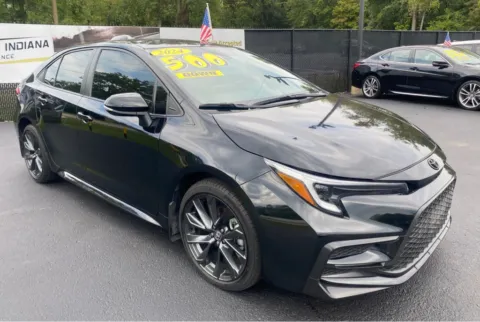 Black 2024 TOYOTA COROLLA SE for sale in Schererville, IN