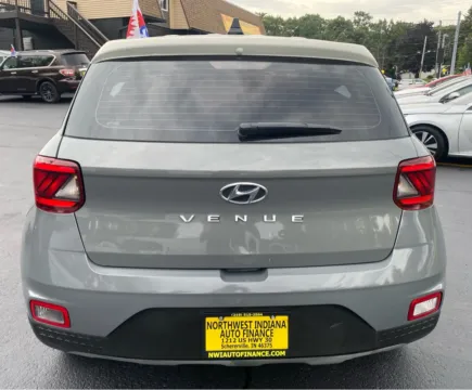 More photos of 2021 HYUNDAI VENUE SE at NWI Auto Finance Schererville, IN