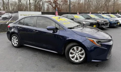 Blue 2021 TOYOTA COROLLA LE for sale in Schererville, IN